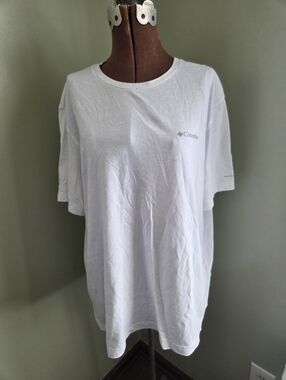 Columbia Mens Large White Omni-Wick Tee